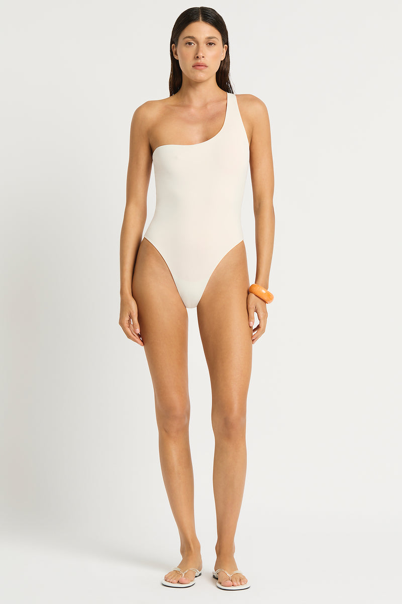 Zuri One Piece