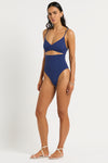 Amira One Piece