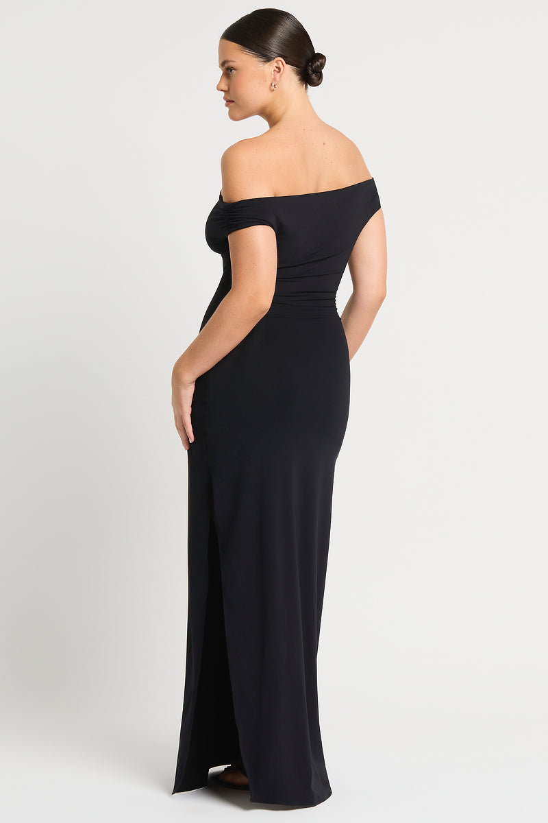 Nixi Maxi Dress