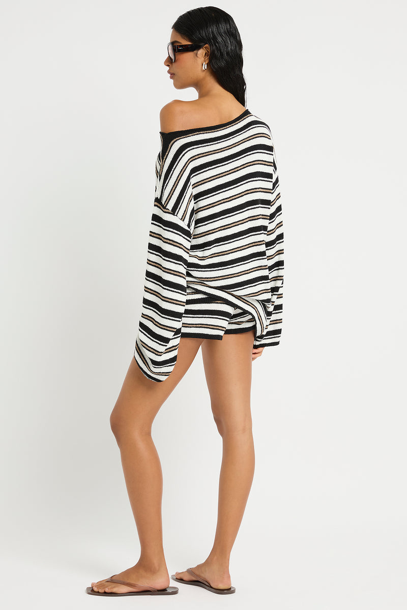 Nevaeh Short in Black / Sandstone / White - Giovanna Detail Crop