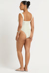 Ring Delphi One Piece