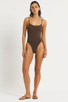Low Palace One Piece