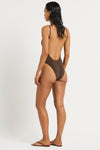 Low Palace One Piece