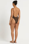 Low Palace One Piece