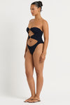 Lark One Piece